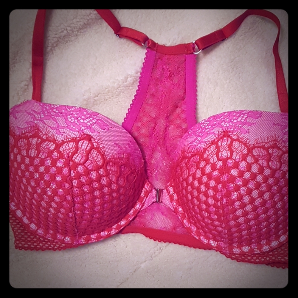 Victoria secret 36 D bra